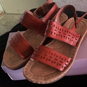 Brown brand new sandals